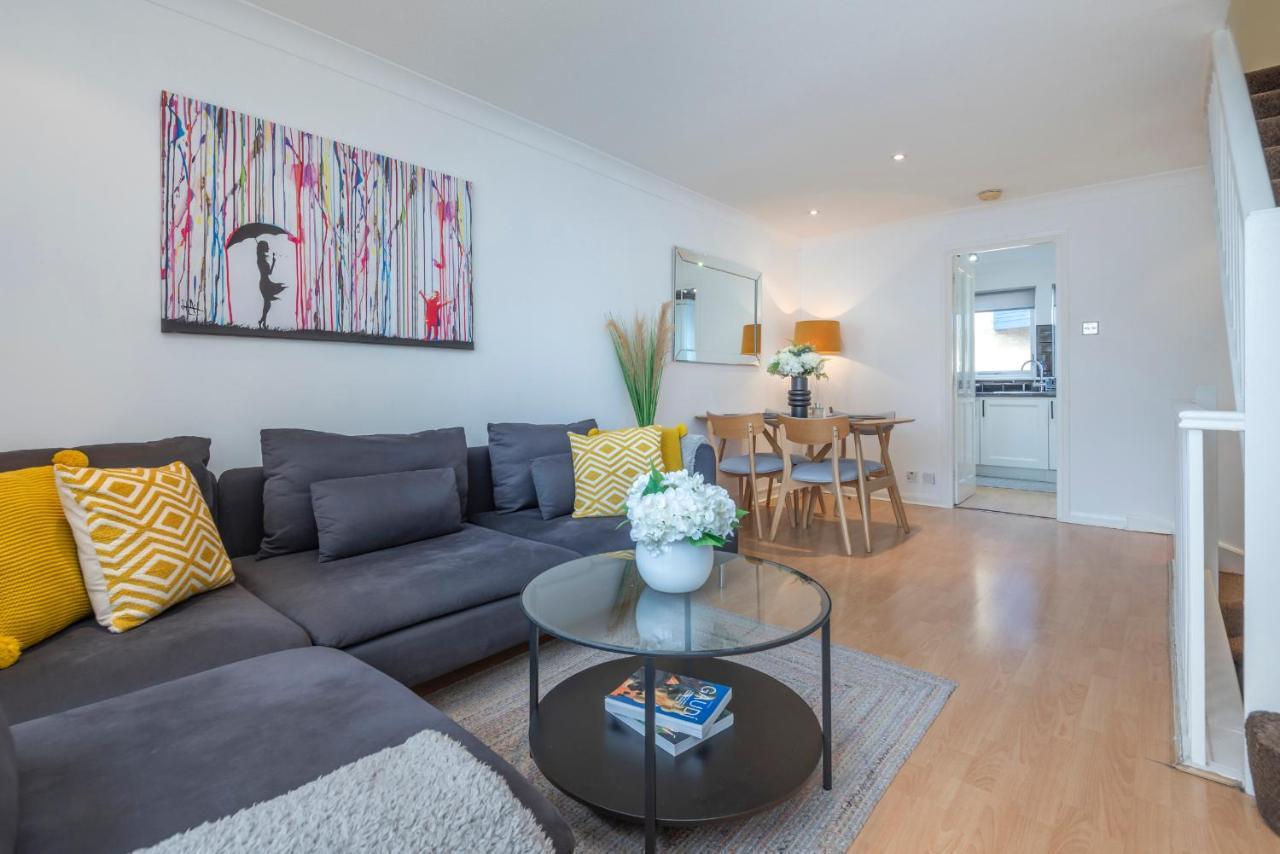 2 Bed Town House With Garden In Hackney, London Lägenhet Exteriör bild