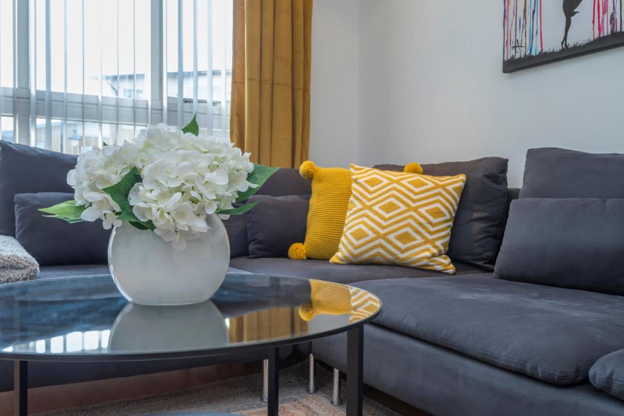 2 Bed Town House With Garden In Hackney, London Lägenhet Exteriör bild
