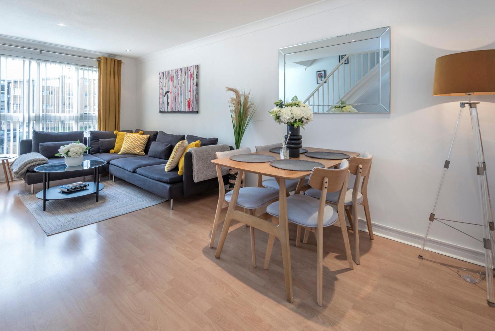 2 Bed Town House With Garden In Hackney, London Lägenhet Exteriör bild