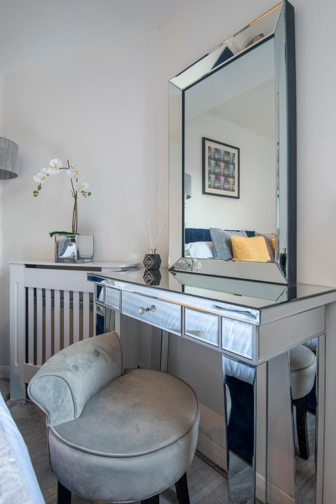 2 Bed Town House With Garden In Hackney, London Lägenhet Exteriör bild