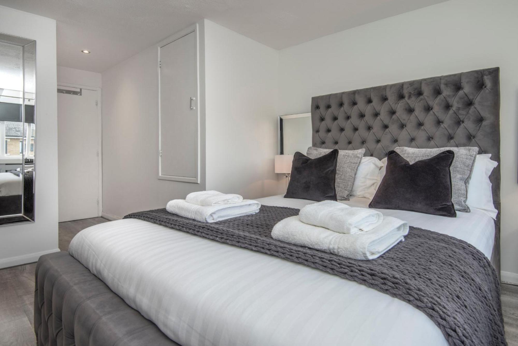 2 Bed Town House With Garden In Hackney, London Lägenhet Exteriör bild