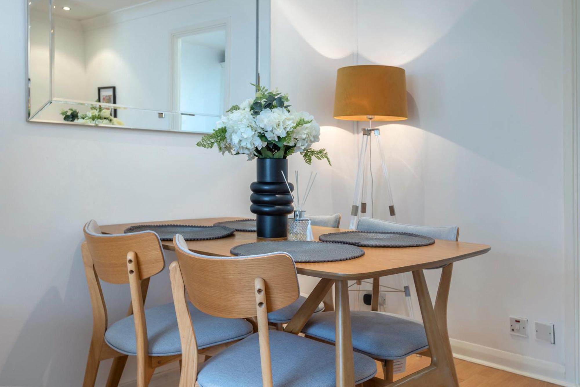 2 Bed Town House With Garden In Hackney, London Lägenhet Exteriör bild